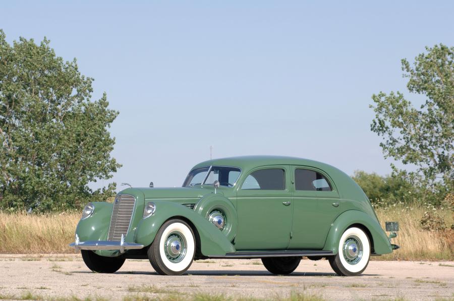  Lincoln Model K Sport Sedan 1939 года  (фото 5 из 5)